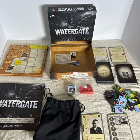 Other - Watergate Board Game -complete